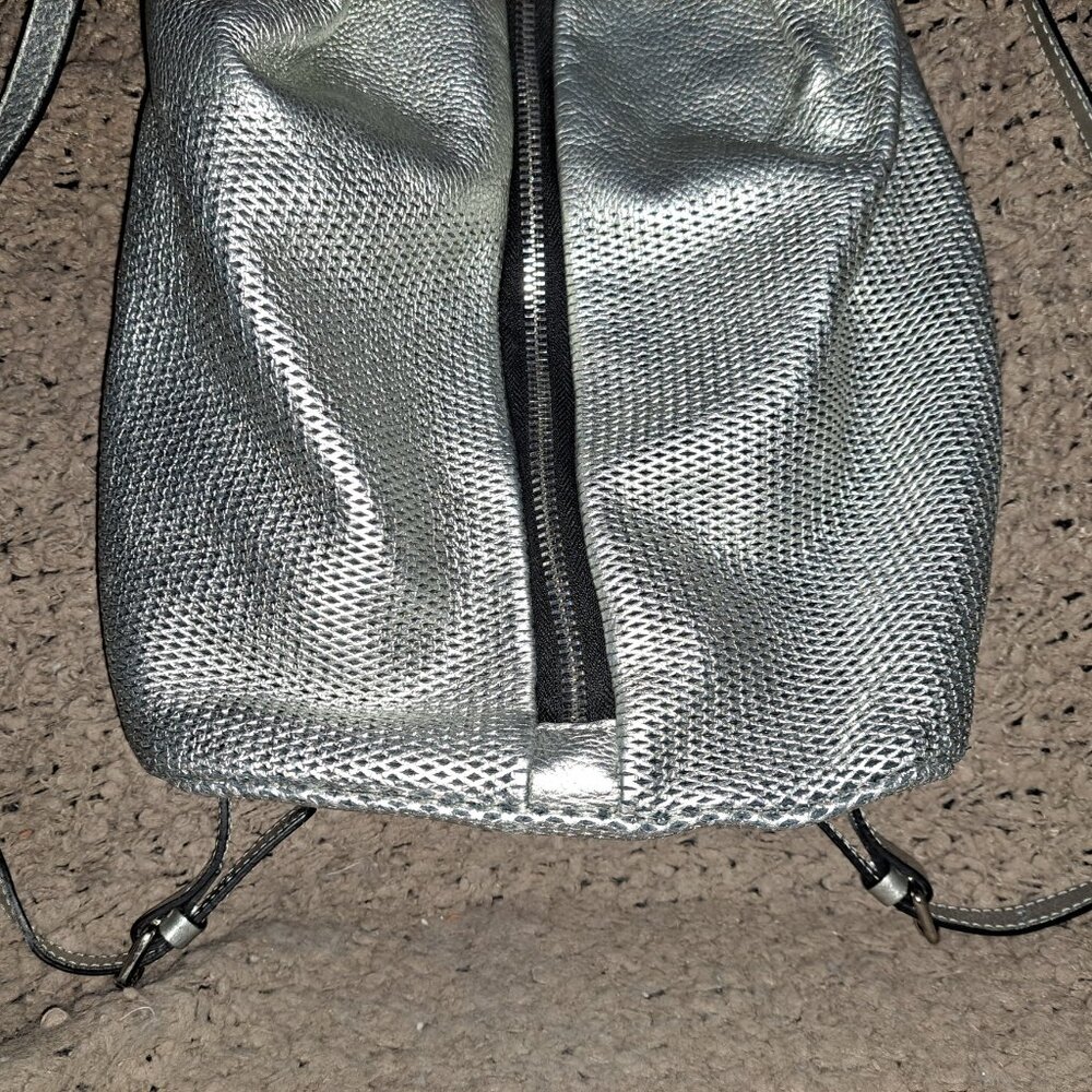 GIANNI CHIARINI-Silver Leather Lined Backpack-Perforated Lower Half-Near Mint - Picture 3 of 6